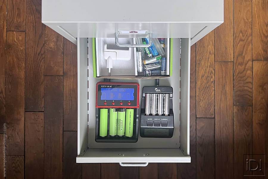 Tiroir à chargeurs de piles